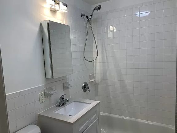 4th image of 283 E 4th St APT 1