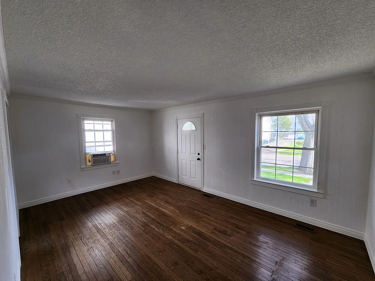Building Photo - 1408 Bird Ave