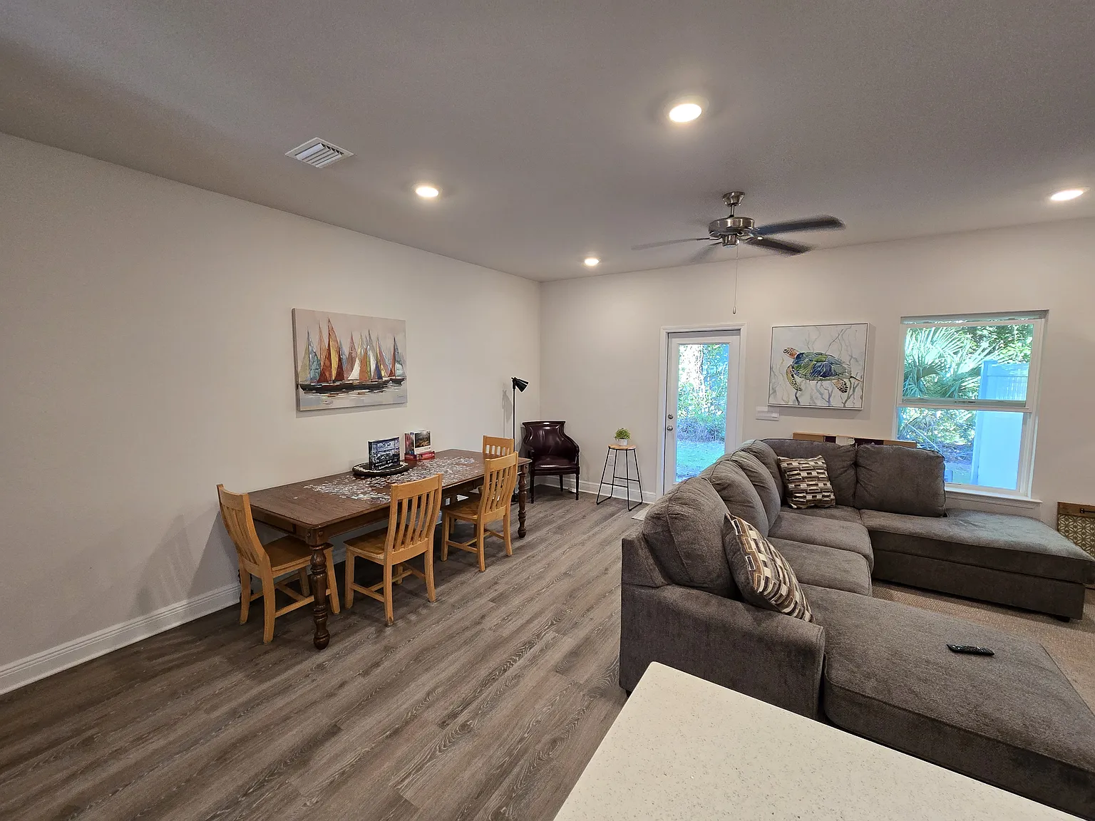 274 Prado St — Photo 3