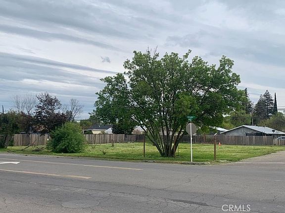 3rd image of 617 Solano St