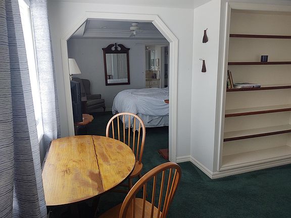 4th image of 2321 Lakeview Dr #202