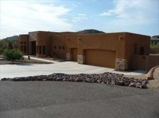 33 W Summerset Dr, Phoenix, AZ 85085