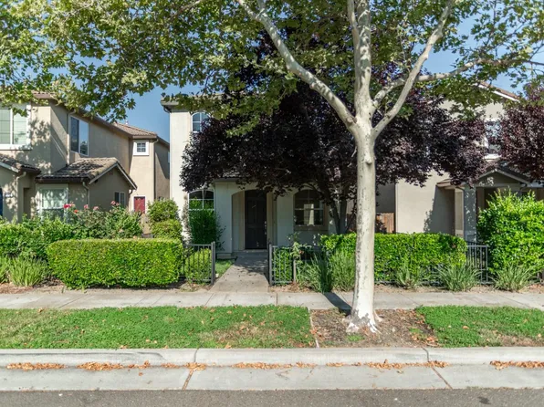 2906 Mojave Dr, West Sacramento, CA 95691