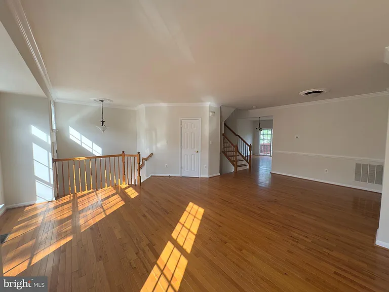 24652 Kings Canyon Sq — Photo 2