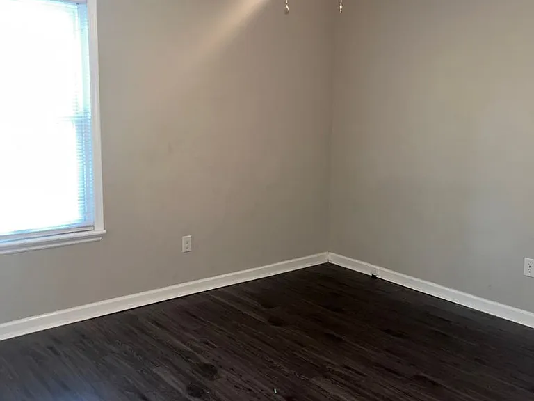 721 Kadi Ln — Photo 3