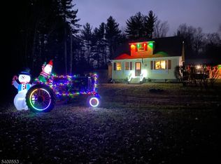 220 Oak Grove Rd, Pittstown, NJ 08867