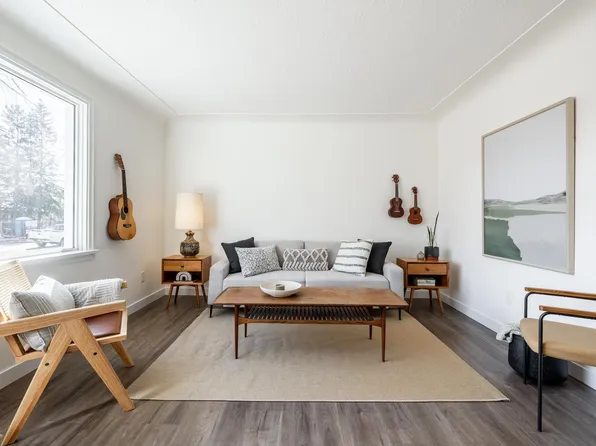 10930 131st St NW, Edmonton, AB T5M 1B4