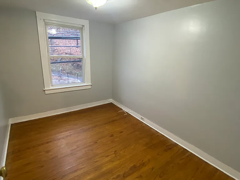 174 Echo Lake Rd #2 — Photo 6