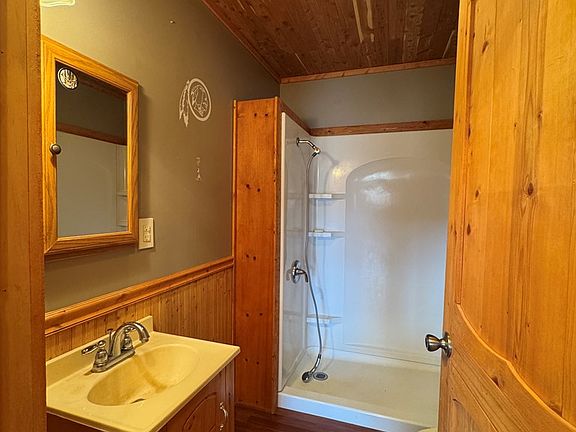 14th image of this home