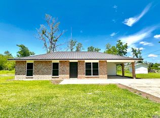 12345 David Lessard Rd, Saint Amant, LA 70774