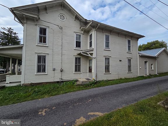 3rd image of 500 Main St