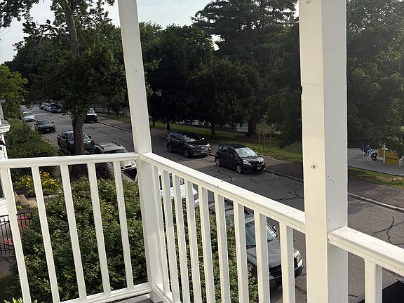 2nd image of 458 Notre Dame Ave #2F