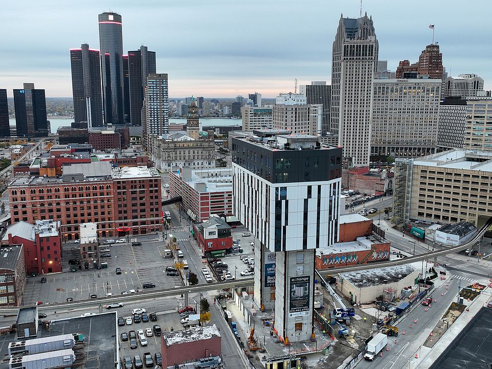 1st image of 330 Gratiot Ave #1601
