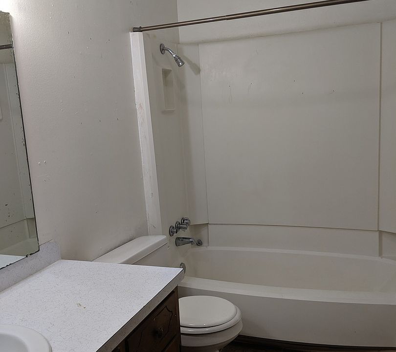 1st image of 1910 S El Paso Ave APT 16