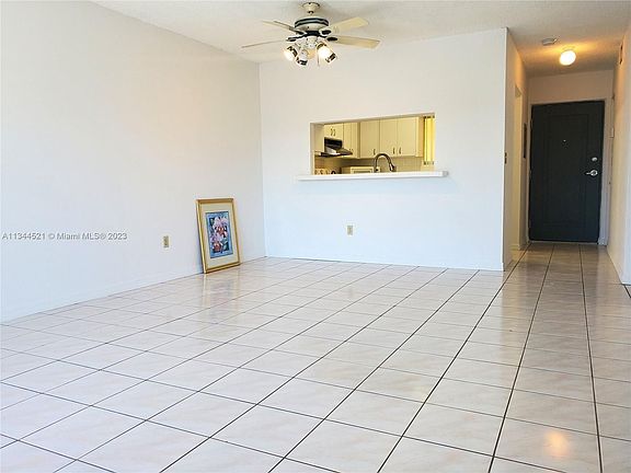 4th image of 7705 Camino Real #B-401