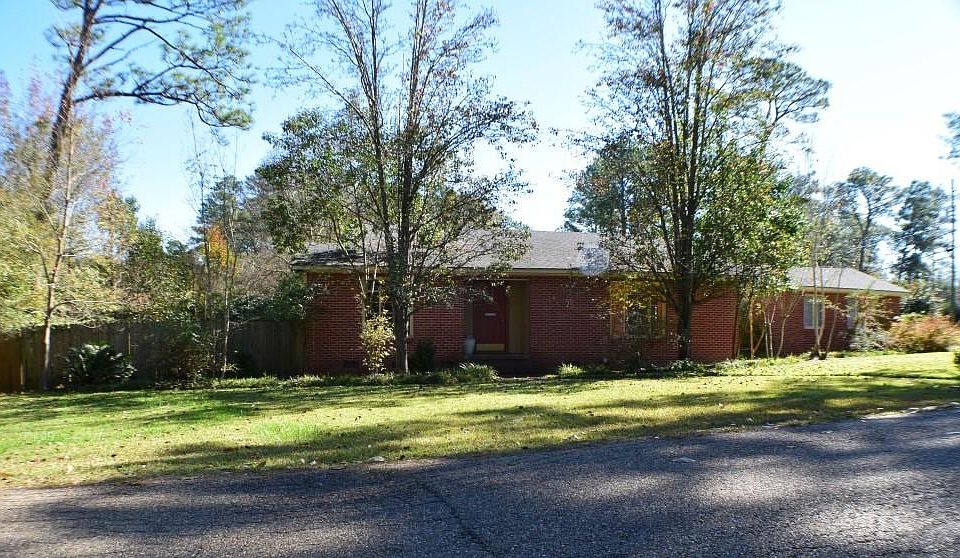 1st image of 706 Woodhaven Dr