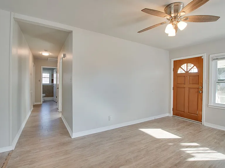 1715 Chester St NW — Photo 7