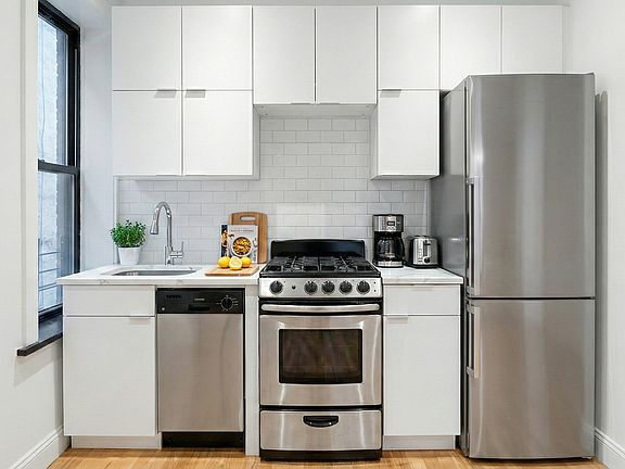 2nd image of 3409 Broadway APT 2A