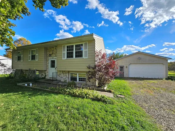809 Lura Rd, Cambridge Springs, PA 16403