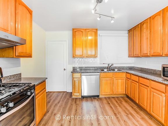 2nd image of 754 43rd Ave
