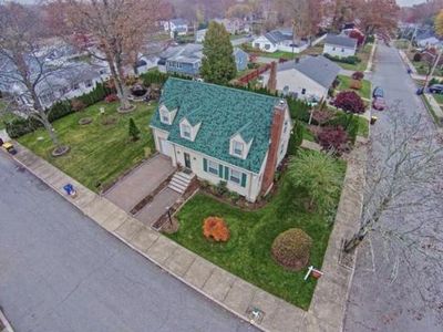 249 Oakland St, Fall River, MA, 02720