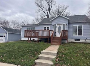 108 Genevieve St, Mauston, WI 53948