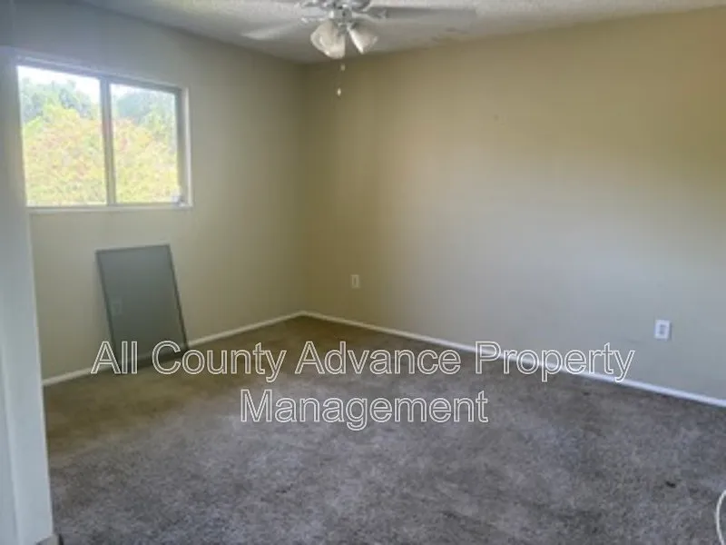 2 bed, 2.0 bath, 1096 sqft, $1,399 — Photo 3