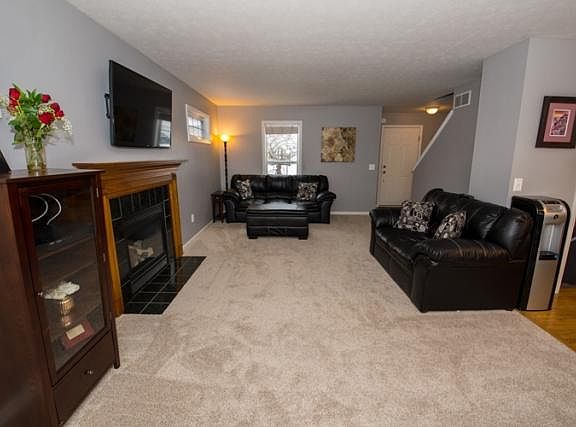 4th image of 4028 Harrison Creek Ct