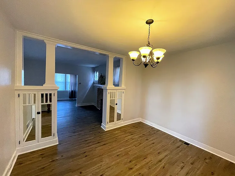 205 Van Wyck Ave — Photo 5