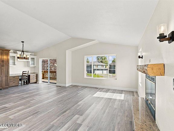 5th image of 1010 Bentree Cir