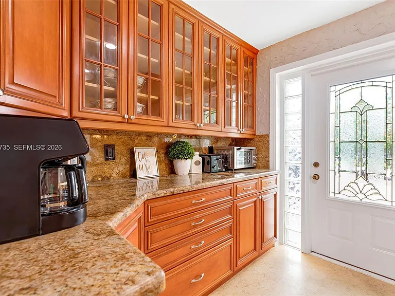 1960 Coral Reef Dr — Photo 12