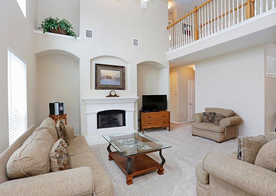 1st image of 1402 Phoenician Dr