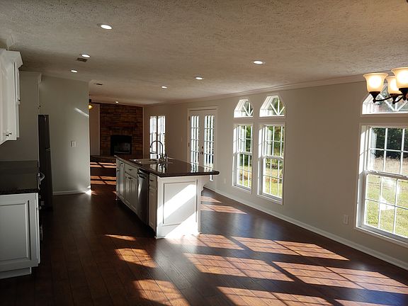 2nd image of 443 Joy Ln