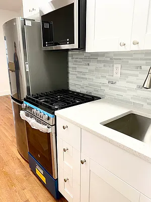 Rented by Landmark Realty & Management | media 22