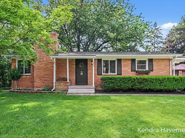 505 Fairfield Ave NW, Grand Rapids, MI 49504