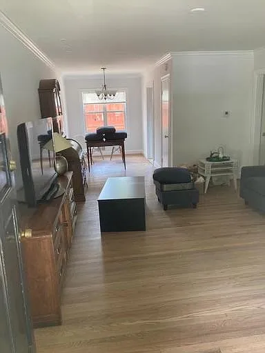 2477 N Decatur Rd — Photo 3