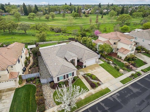 2nd image of 312 Crescent Dr