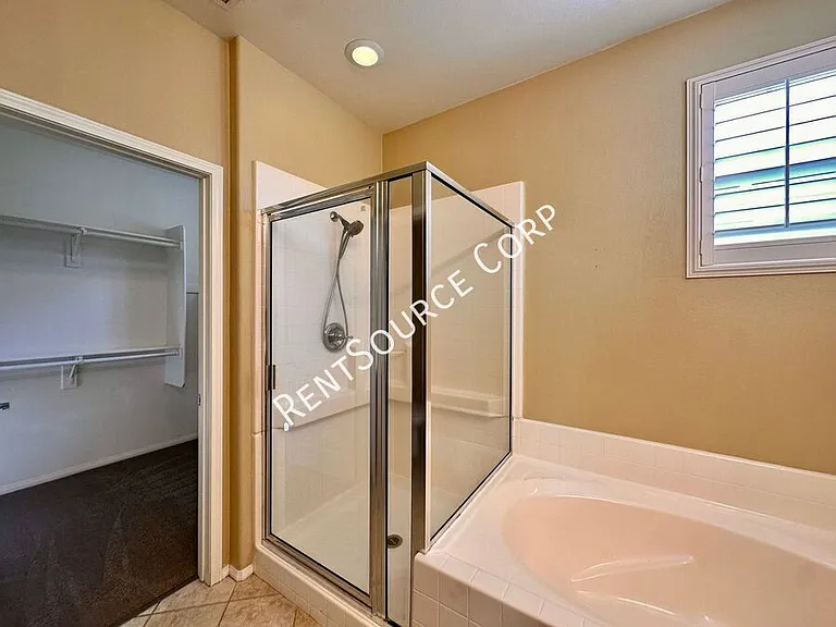 24162 Willowbrooke Ct — Photo 30