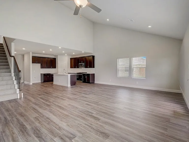410 Stagg St — Photo 15