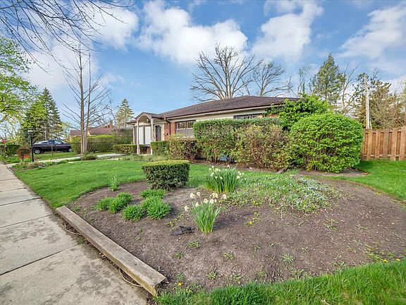 2nd image of 234 Pinehurst Dr