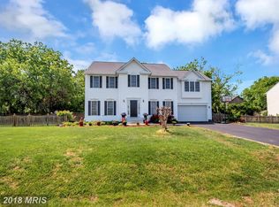 153 Creek Curve Dr, Colonial Beach, VA 22443