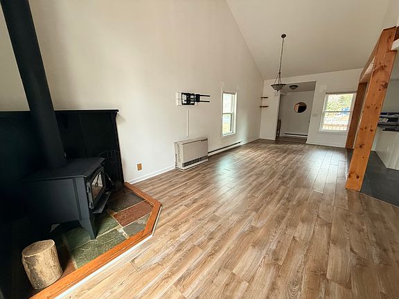 5th image of 130 Thimbleberry Rd
