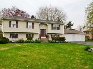 3 Brady St, Warren, RI 02885
