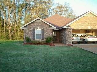 8936 Willa Jean Cv, Southaven, MS 38671