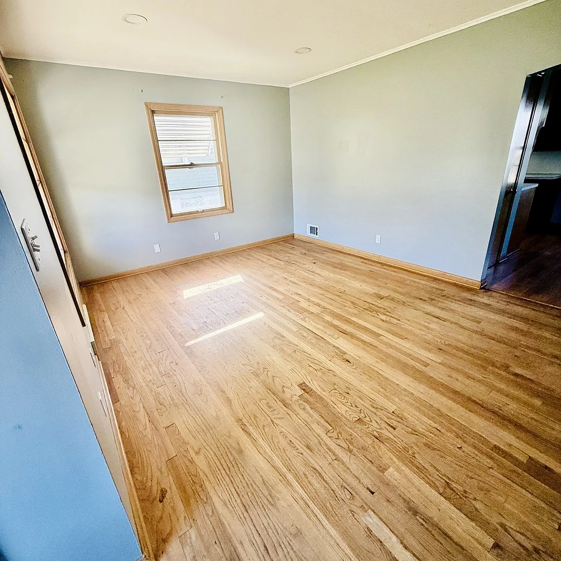 3 bed, 1216 sqft, $1,350 — Photo 3