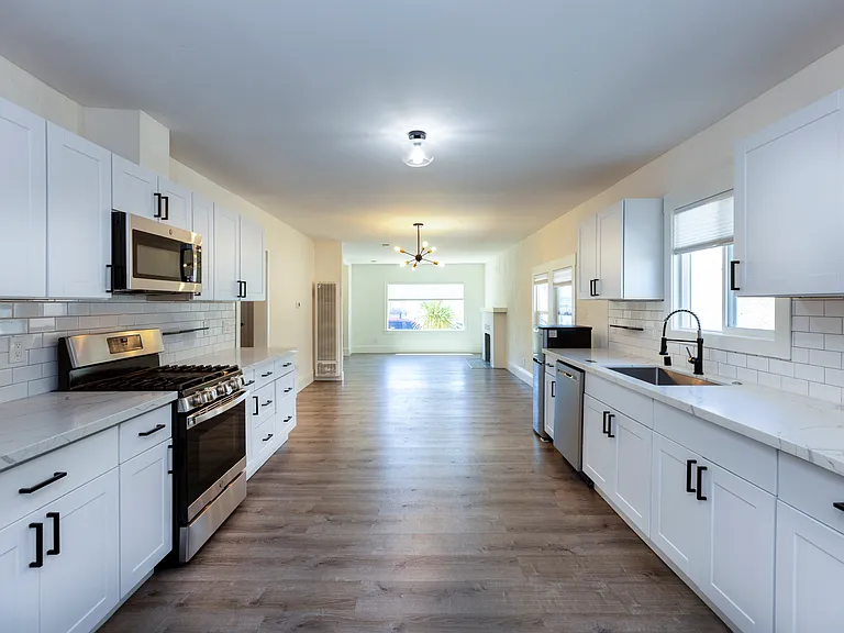7832 Weld St — Photo 2