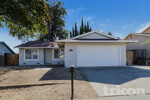 748 La Cruz Ln #L Photo 1
