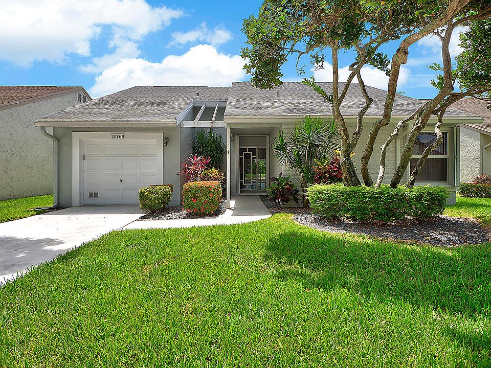 1st image of 12166 Country Greens Blvd