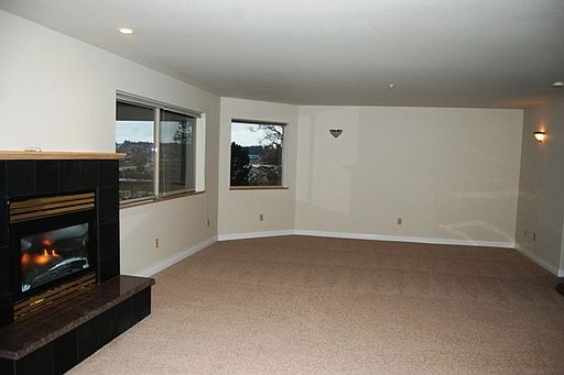 5th image of 1499 SE 9th Ave APT 303