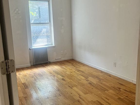 4th image of 293 Grand Ave APT 2L
